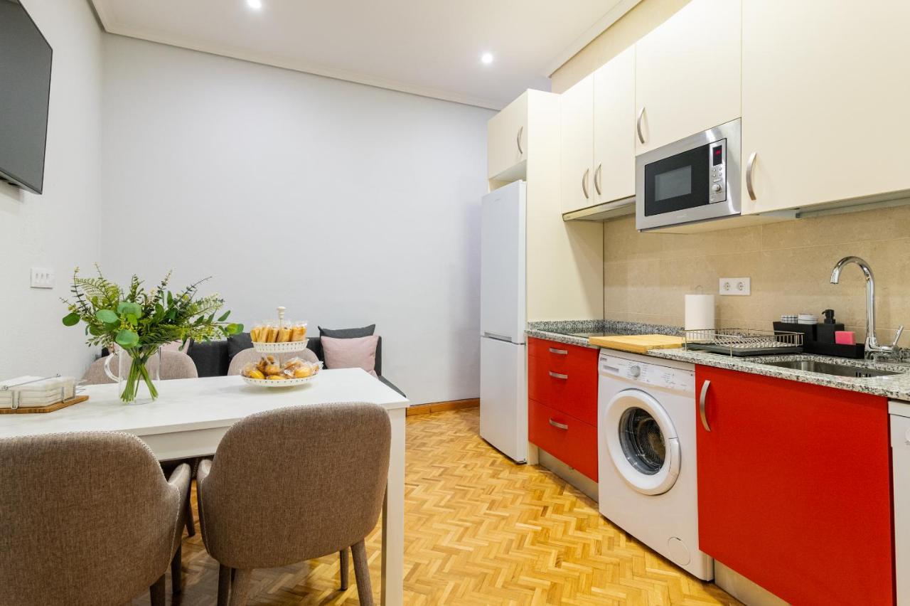 Centrico Apartamento Con 3 Banos En Puerta Del Sol Y Atocha Madrid Eksteriør billede