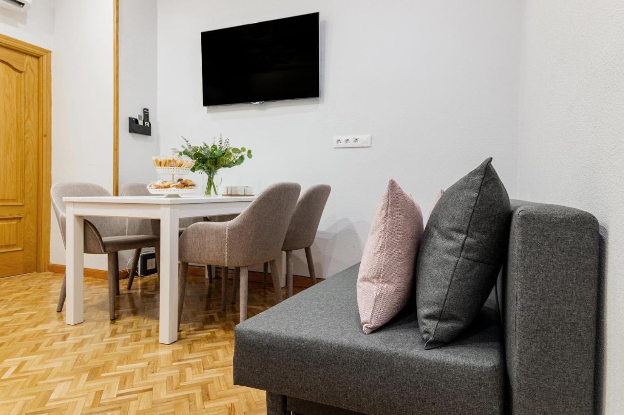 Centrico Apartamento Con 3 Banos En Puerta Del Sol Y Atocha Madrid Eksteriør billede