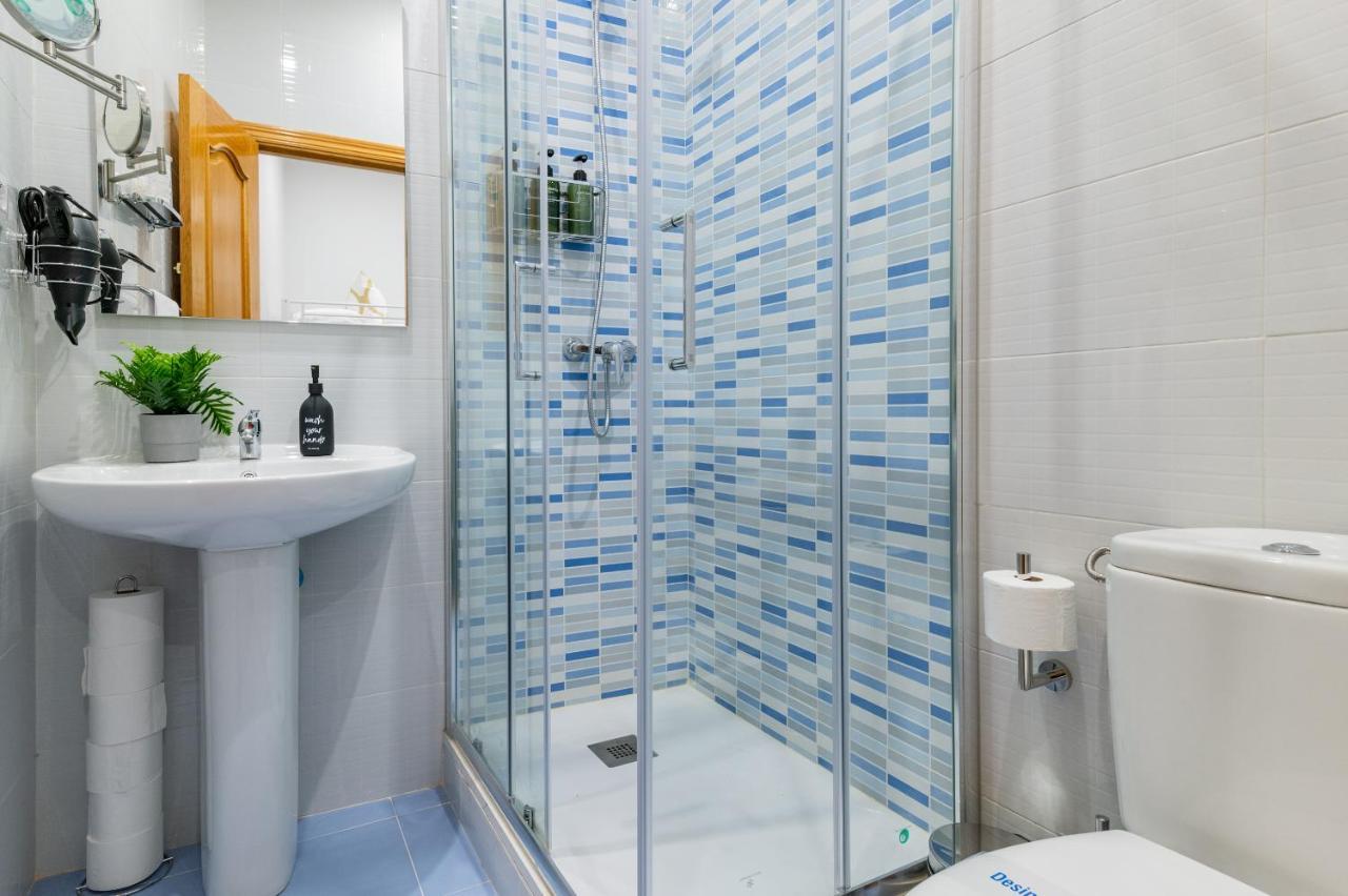 Centrico Apartamento Con 3 Banos En Puerta Del Sol Y Atocha Madrid Eksteriør billede